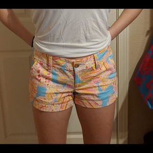 LILLY PULITZER SHORTS SIZE 2